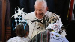 Pope Francis is welcomed to Dili (VATICAN MEDIA Divisione Foto)