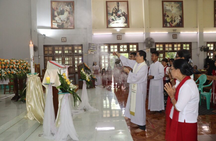 Enthronement of the Bible in the Sacred Heart Church, Hmawbi.